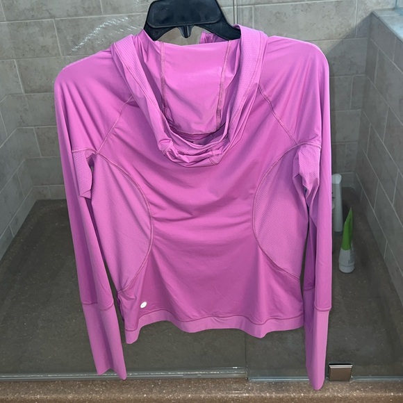 Lululemon jacket size 6 - Picture 2 of 3